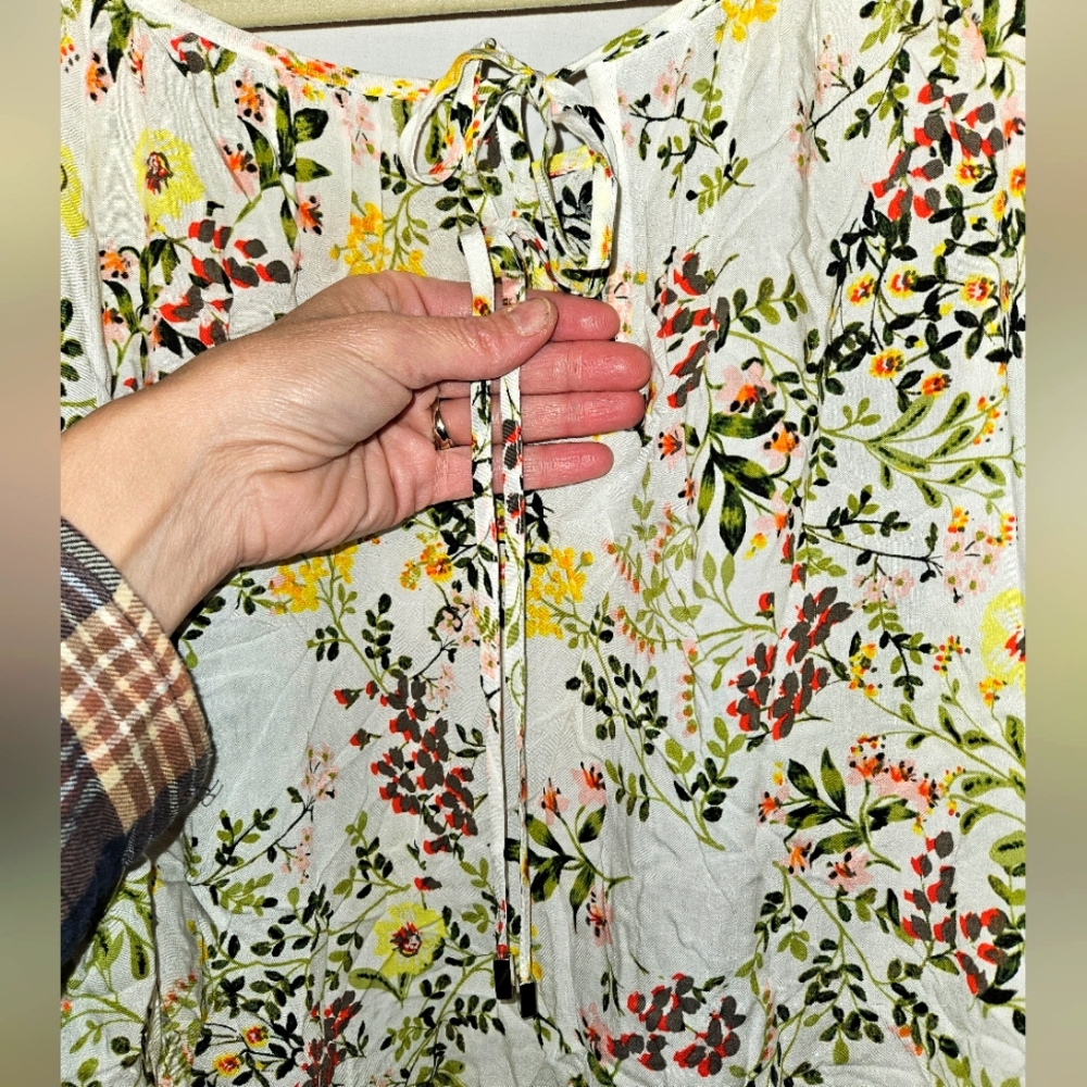 Womens Floral Blouse - Cupio - Picture 4 of 8